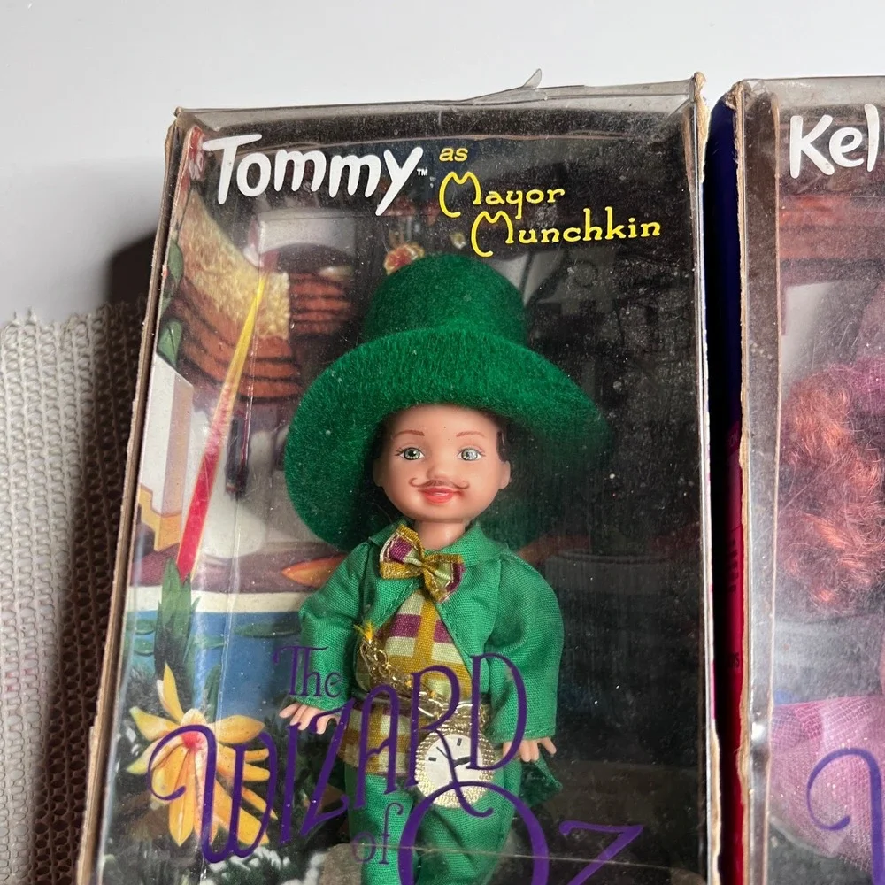 Mattel Wizard of Oz Kelly Tommy Lullaby Mayor Munchkin Doll Set 1999 25817 25821